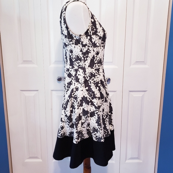 Stitchfix Maude Textured Knit Dress - Picture 4 of 8